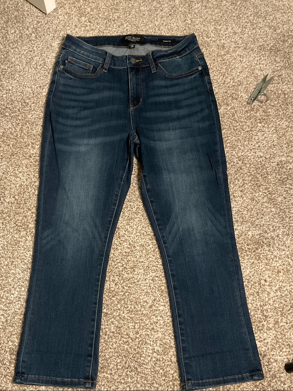Judy Blue Dark Wash Straight Leg Jeans these are lightweight stretchy